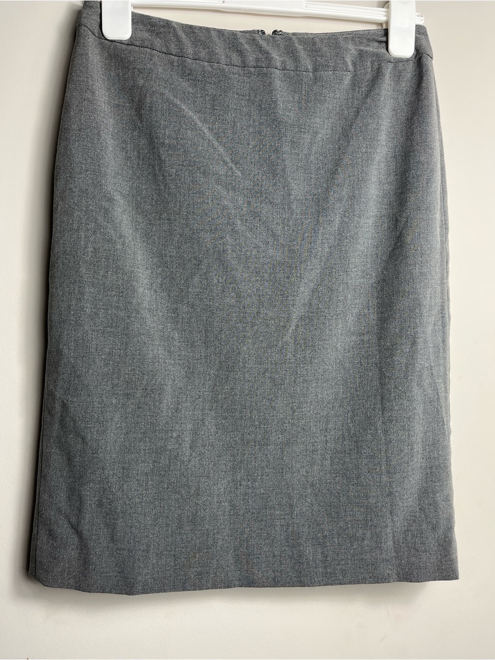 Jones & Co Women's Stretch Grey  Skirt Size 4